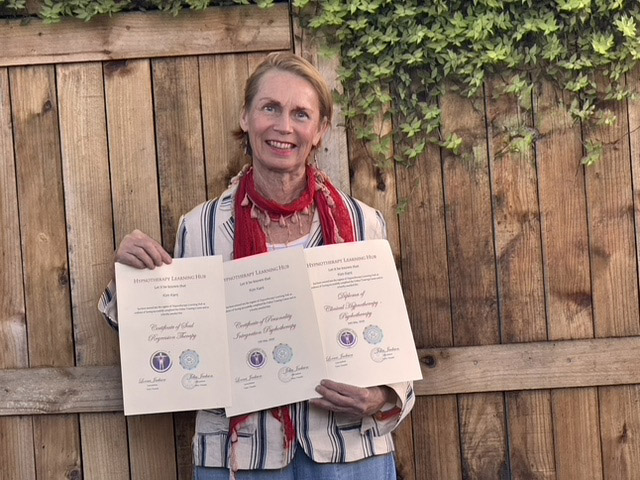 Kim with Hypnotherapy Qualifications